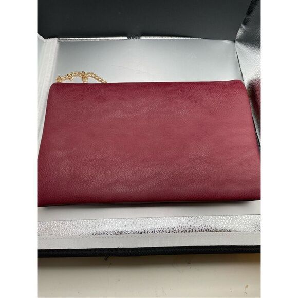 FashionPuzzle Envelope Clutch Evening Bag Maroon Gold Chain New - Picture 5 of 7